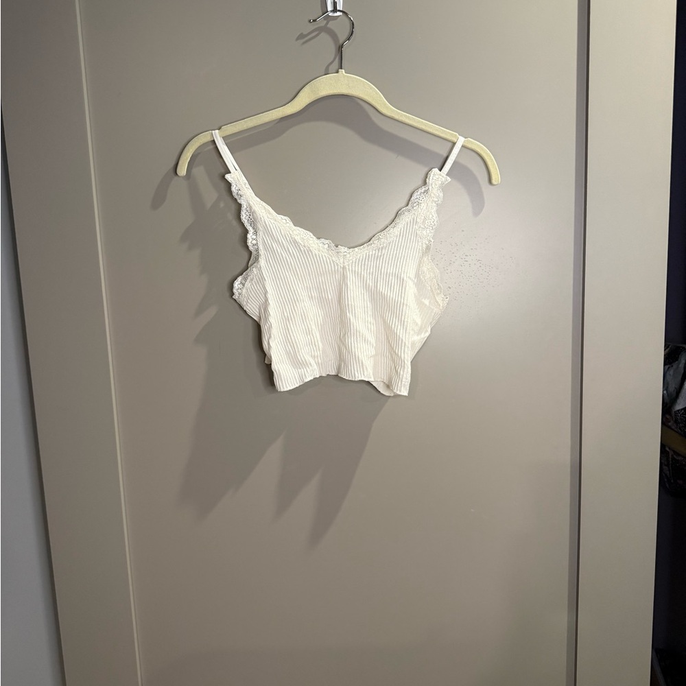 Francesca's Collections White Lace Trim Cami Top